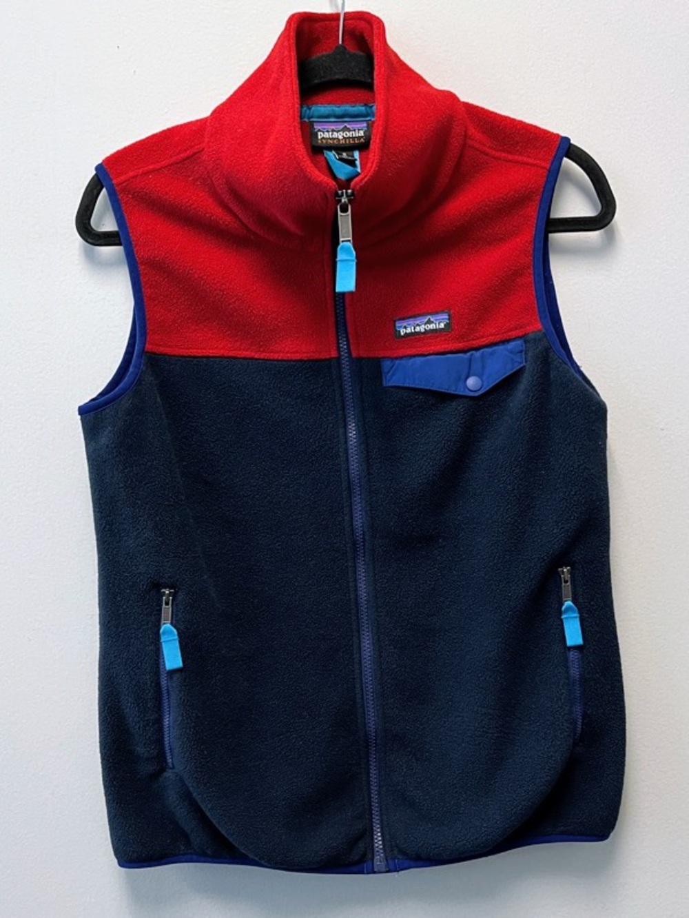 Patagonia Classic Red Navy Blue Lightweight Synchilla Snap-T Vest—Women’s M